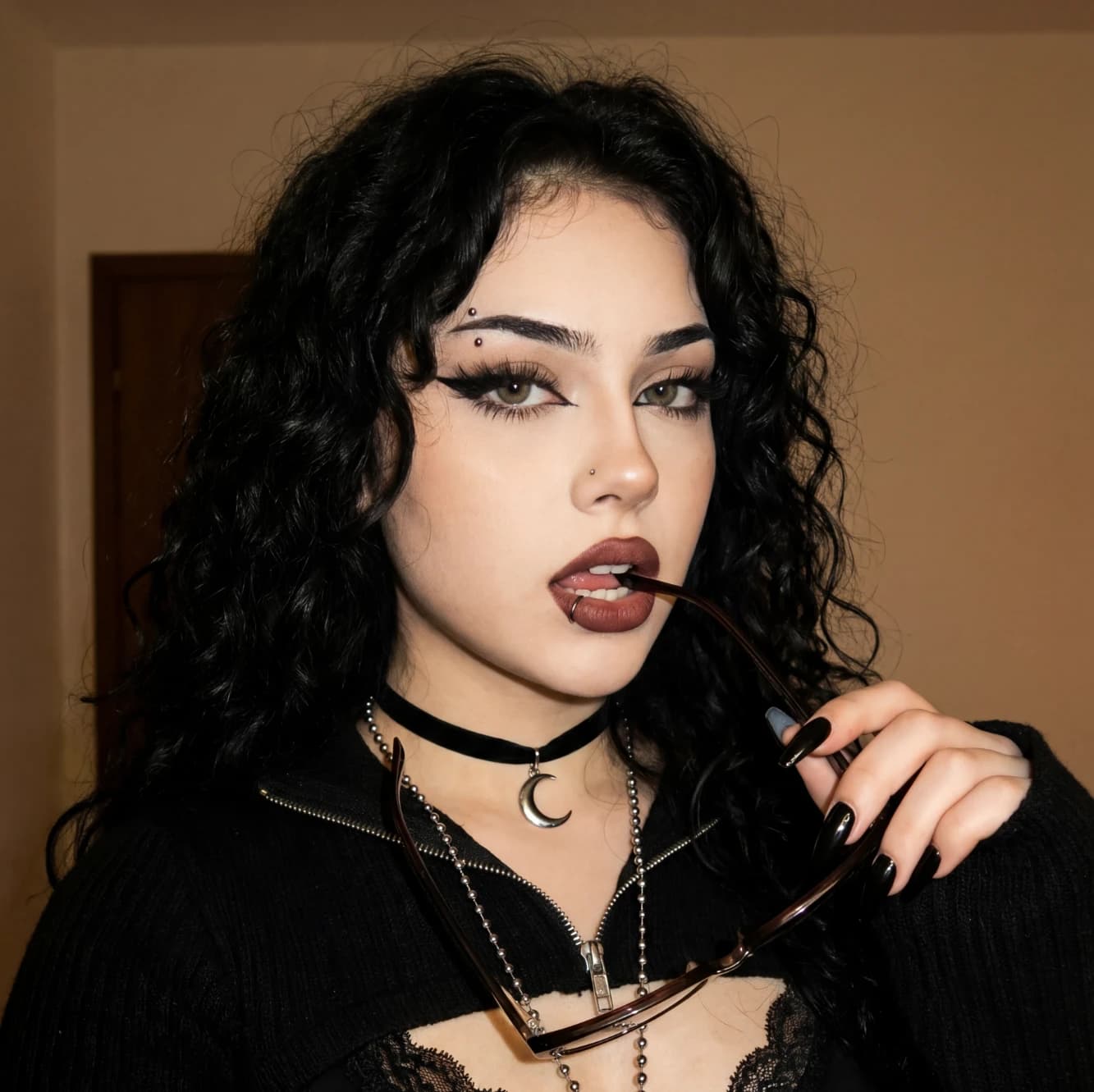 Emma Williams – Goth Fanvue creator profile